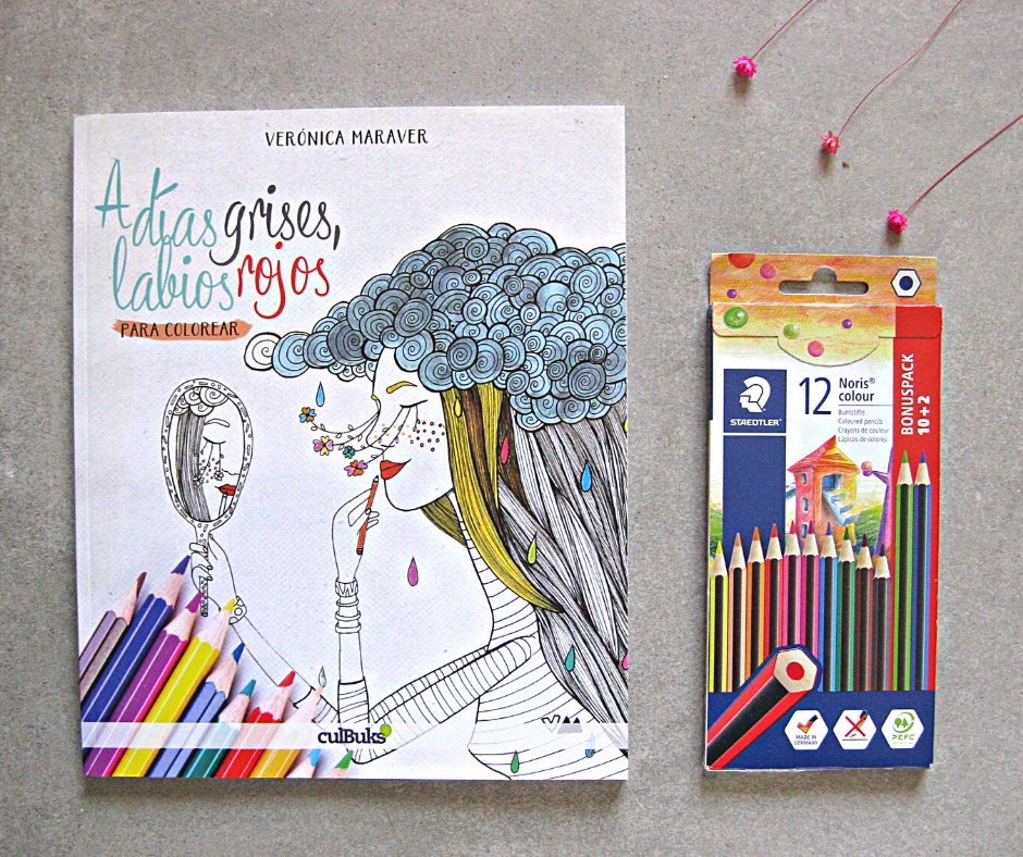 Libro para colorear de Verónica Maraver con lápices de colores